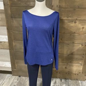 Size M exercise long sleeve